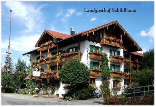 Hotel Landgasthof Zum Schildhauer Halfing Eksteriør bilde